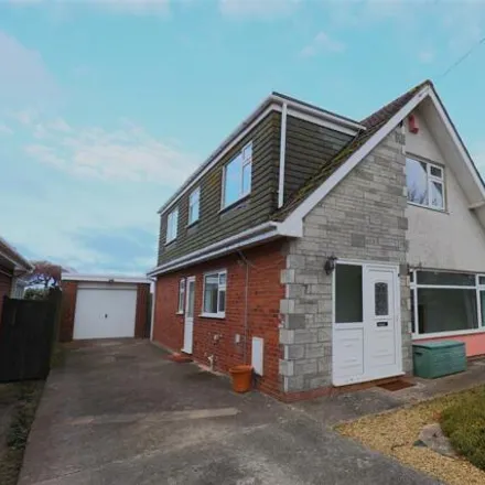Buy this 4 bed house on Maes Lloi in Aberthin, CF71 7HA