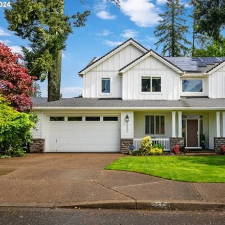 Buy this 6 bed house on 2550 Crestview Drive in West Linn, OR 97068