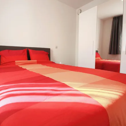 Rent this 1 bed apartment on Willemyns in Boulevard Maria Groeninckx-De May - Maria Groeninckx-De Maylaan, 1070 Anderlecht