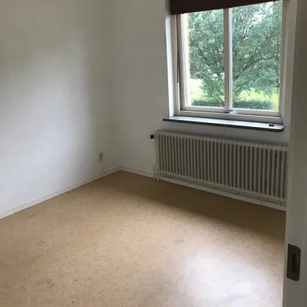 Rent this 2 bed apartment on Lillgatan in 576 32 Sävsjö, Sweden