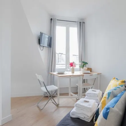 Rent this studio apartment on 56 Rue Pierre Demours in 75017 Paris, France