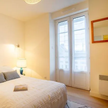 Rent this 4 bed apartment on 35400 Saint-Malo