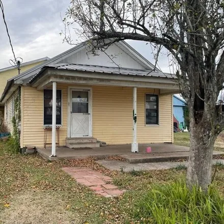 Buy this 3 bed house on 1743 County Road 2060 in Hull, Texas