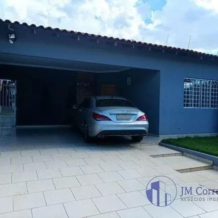 Buy this 4 bed house on Rua Sérvula Assunção in Antares, Londrina - PR