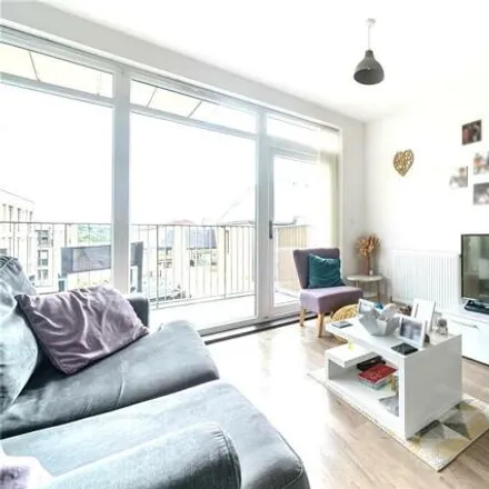 Image 2 - Odysseus Drive, London, EN5 2GE, United Kingdom - Apartment for sale