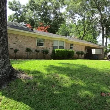 Buy this 3 bed house on 2188 Woodhill Crest Road in Rolling Acres, Mobile