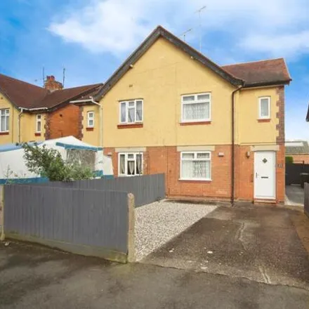 Buy this 2 bed duplex on unnamed road in Redditch, B98 8PL