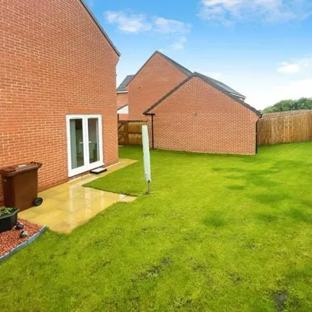 Image 6 - Burkwood View, Stanley, WF1 4GQ, United Kingdom - House for sale