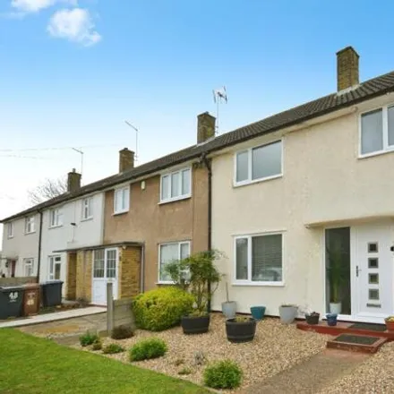 Buy this 3 bed house on The Muntings in Stevenage, SG2 9DH