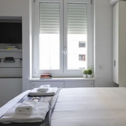 Image 4 - Via Ruggero Boscovich, 21, 20124 Milan MI, Italy - Apartment for rent