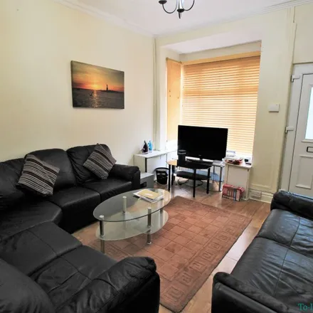 Rent this 5 bed apartment on Raddlebarn Court in 5 Raddlebarn Road, Selly Oak