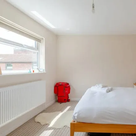 Rent this 2 bed house on London in E2 0DS, United Kingdom