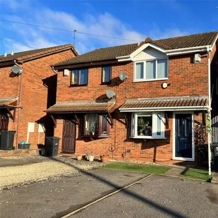Buy this 2 bed duplex on Round Street in Dixons Green, DY2 9EA