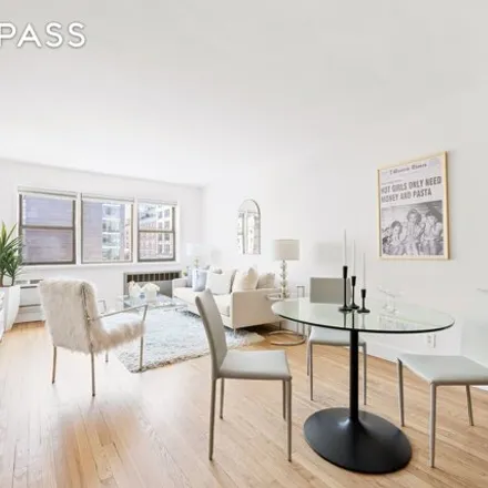 Buy this 1 bed condo on 134 7th Avenue in New York, NY 10011