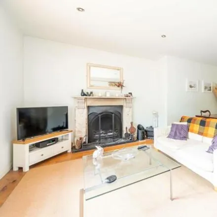 Image 2 - Downsview Road, London, SE19 3XB, United Kingdom - House for rent