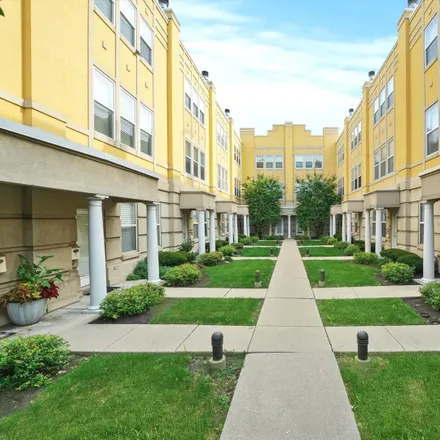 Image 4 - 7521 Brown Avenue, Forest Park, IL 60130, USA - Townhouse for sale
