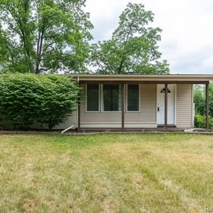 Buy this 3 bed house on 16700 Inkster Road in Redford Township, MI 48240