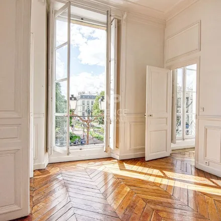 Image 8 - Parterre du Midi, Cour du Dauphin, 78000 Versailles, France - Apartment for rent