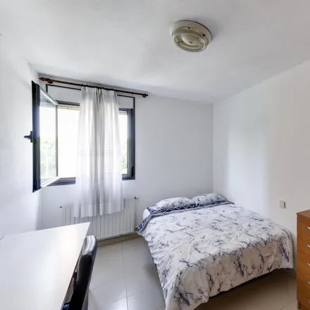 Rent this 4 bed room on Calle del Padre Rubio in 28029 Madrid, Spain