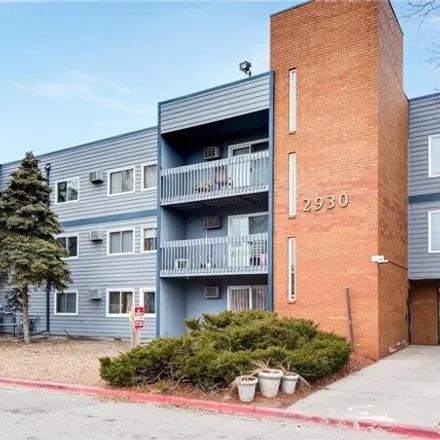 Buy this 1 bed condo on Park Square Condominiums in 2930 Blaisdell Avenue South, Minneapolis