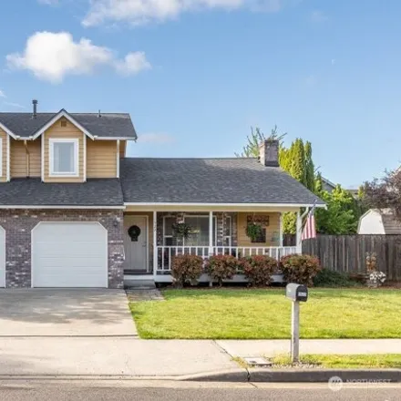 Buy this 4 bed house on 1618 12th Avenue Court Northwest in Puyallup, WA 98371