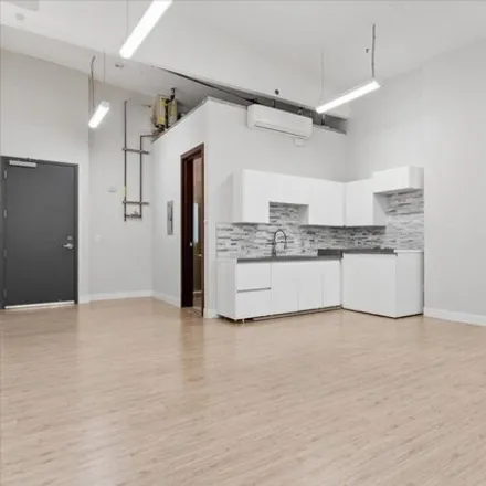 Image 3 - Sunnyside LLC, 3763 South Hill Street, Los Angeles, CA 90007, USA - Apartment for rent