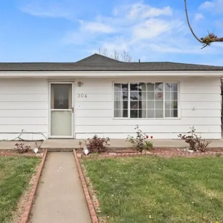 Buy this 3 bed house on 328 West 9th Street in Wapato, WA 98951