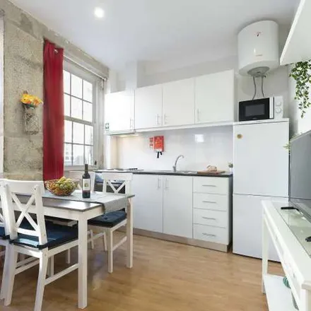 Rent this 1 bed apartment on Garagem Passos Manuel in Rua de Passos Manuel, 4000-385 Porto