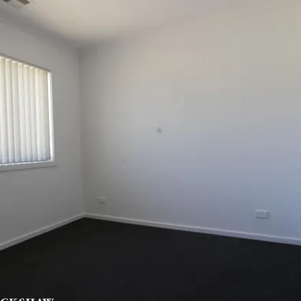 Image 8 - Flint Street, Googong NSW 2620, Australia - Apartment for rent