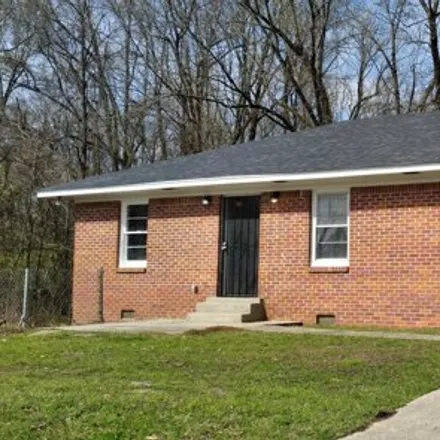 Rent this 2 bed house on 3801 South Third Street in Memphis, TN 38109