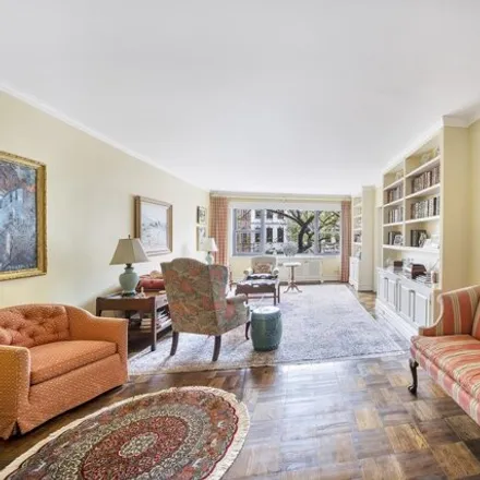 Buy this studio townhouse on 16 Sutton Place in New York, NY 10022