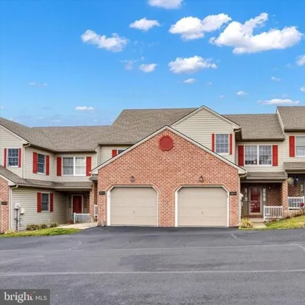 Buy this 2 bed townhouse on 2613 Gateway Drive in Susquehanna Township, PA 17110