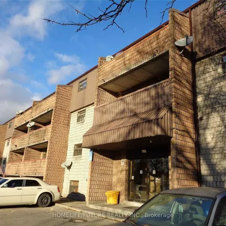 Rent this 1 bed apartment on 552 Bloor Street East in Oshawa, ON L1H 6E4