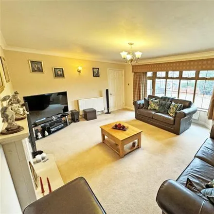 Image 3 - Old Hednesford Road, Cannock, WS11 6LD, United Kingdom - House for sale