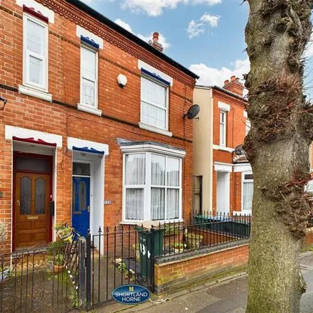 Rent this 3 bed townhouse on 134 Earlsdon Avenue North in Coventry, CV5 6FZ