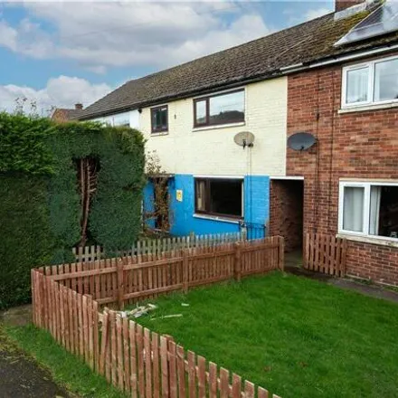 Buy this 3 bed townhouse on Midway Avenue in Cottingley, BD16 1RN