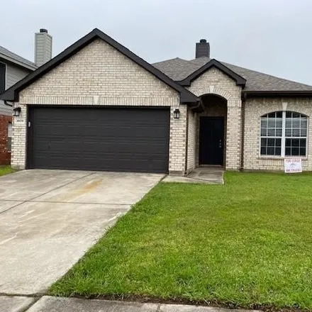 Rent this 3 bed house on 3609 Silverado Trail in Fort Worth, TX 76262