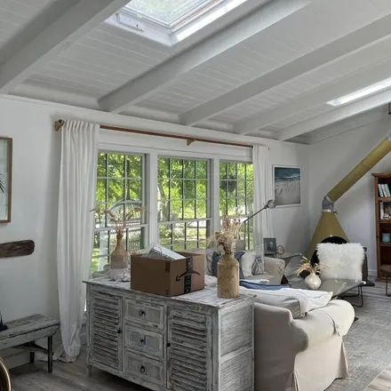 Rent this 4 bed house on Town of East Hampton in NY, 11954
