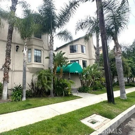 Rent this 2 bed apartment on McBrearty & Ware Law in Newport Avenue, Long Beach