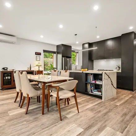 Rent this 4 bed apartment on Barina Road in Glen Iris VIC 3146, Australia