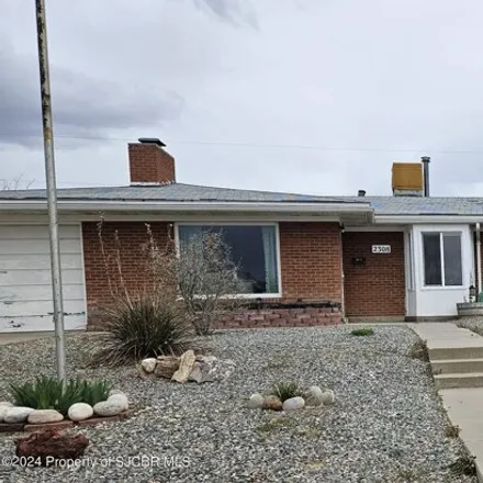 Buy this 3 bed house on 2348 Western Avenue in Farmington, NM 87401