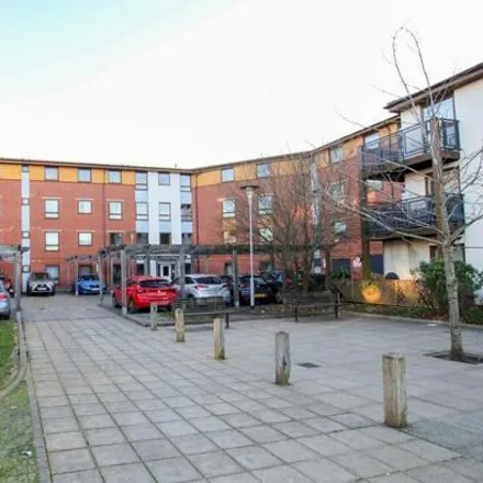 Buy this 1 bed apartment on Pawson's Road in London, CR0 2QD