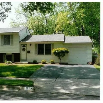 Buy this 3 bed house on 1633 Parkgate Road in Columbus, OH 43229