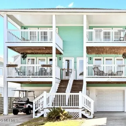 Buy this 3 bed condo on 1665 Mackerel Lane in Wilmington Beach, Carolina Beach