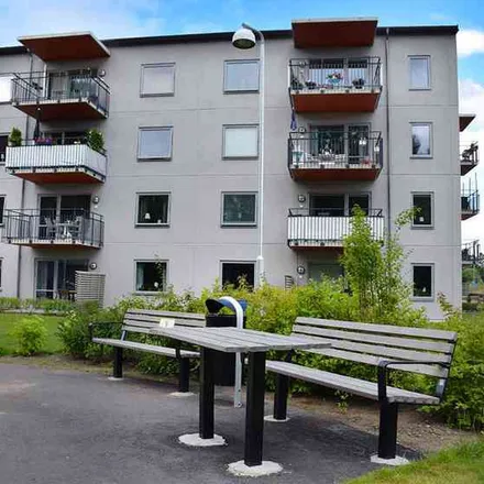 Rent this 3 bed apartment on Utsädesgatan 122 in 583 32 Linköping, Sweden