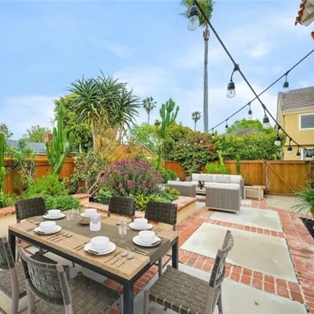 Image 5 - 302 East 16th Street, Cliff Haven, Costa Mesa, CA 92627, USA - House for sale