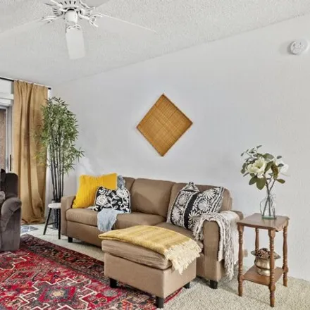 Image 6 - 4572 East Paradise Village Parkway North, Phoenix, AZ 85032, USA - Apartment for rent