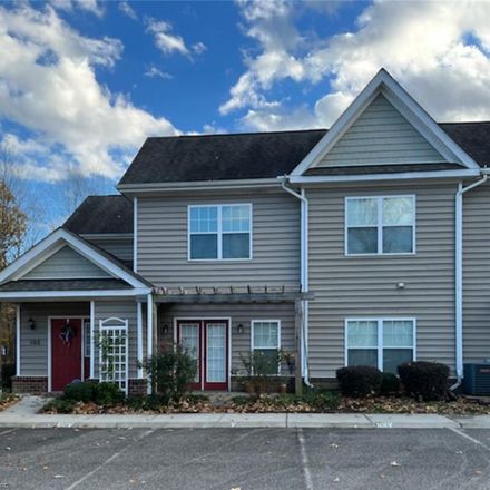 Rent this 4 bed townhouse on 102 Lakeview Cove in Smithfield, VA 23430