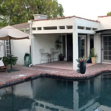 Image 1 - 405 South Hamel Road, Los Angeles, CA 90048, USA - House for rent