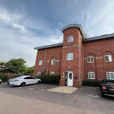 Image 1 - Caxton Court, Burton-on-Trent, DE14 3SH, United Kingdom - Apartment for rent